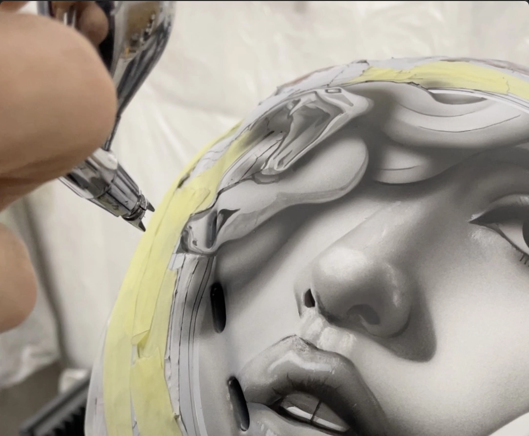 Airbrush werk in het atelier