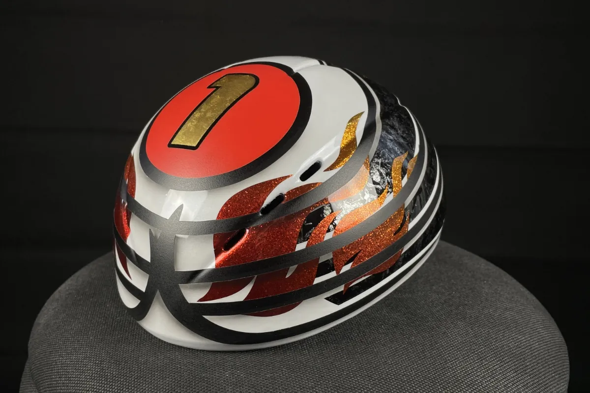 Custom helm · Crystal Globe 24/25