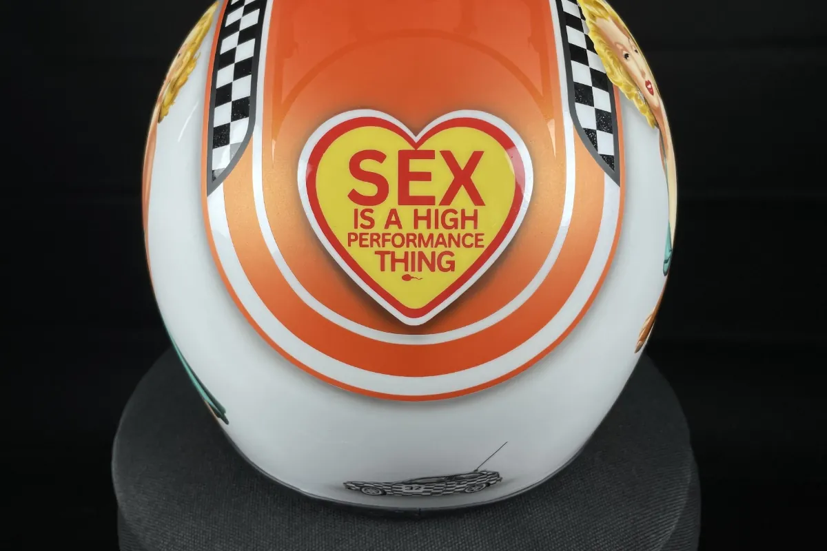 Custom helm · Pin Up