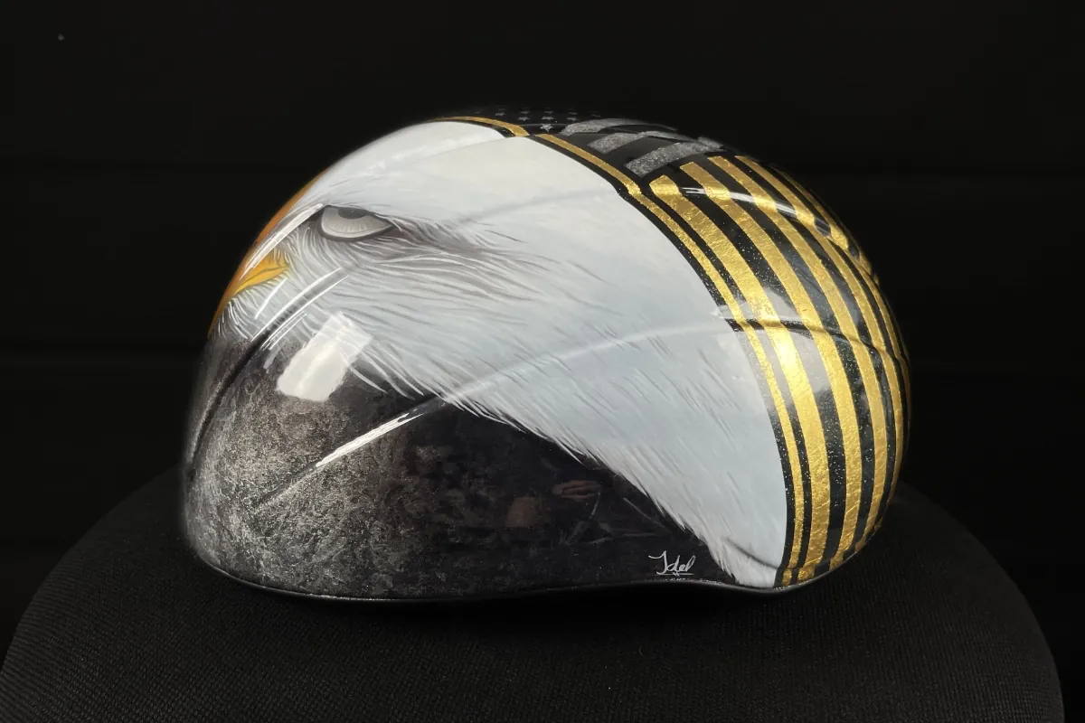 Custom helm · Eagle