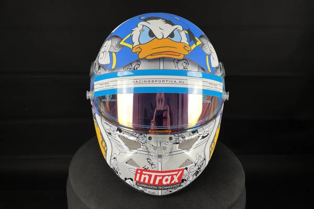 Custom helm · Donald